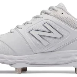 Hit After Hit New Balance – White/White Fresh Foam VELO1 Women’s Spikes (SMVELOW1)